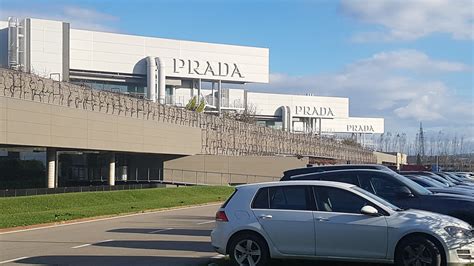 Prada montevarchi outlet